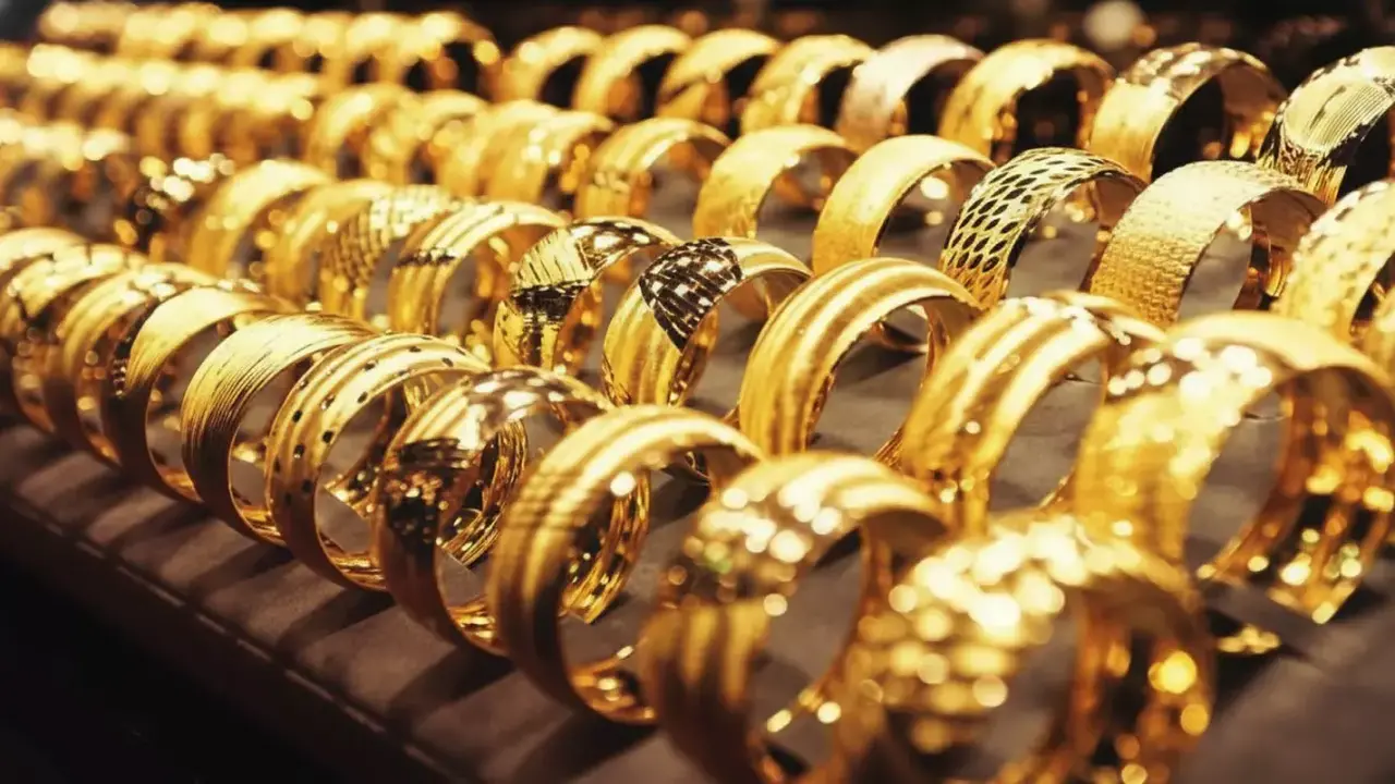 قفزة قياسية في أسعار الذهب بمصر مع وصول الجرام إلى 7885 جنيهاً